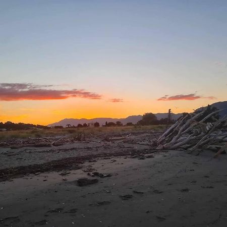 Beachfront Escape Collingwood Eksteriør bilde